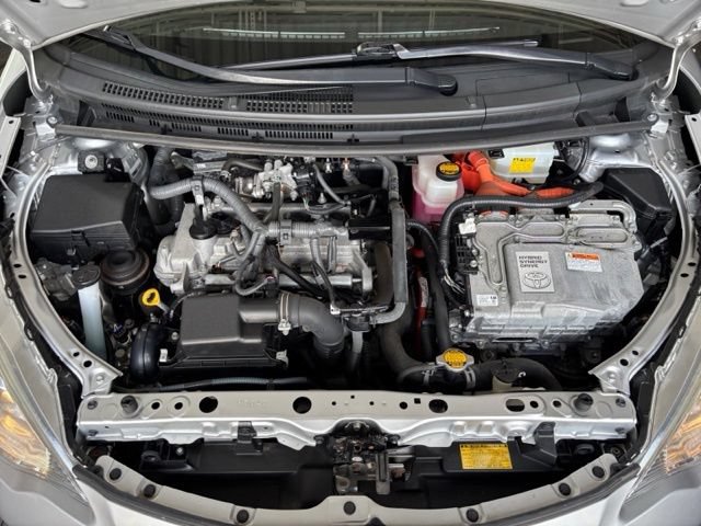 Used 2014 Toyota Prius C Two FWD image 26