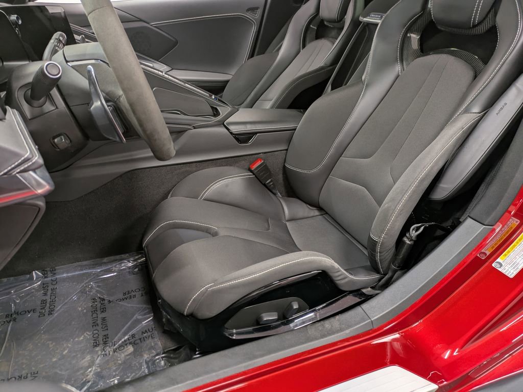 Used 2022 Chevrolet Corvette Stingray Convertible w/ 1LT image 11