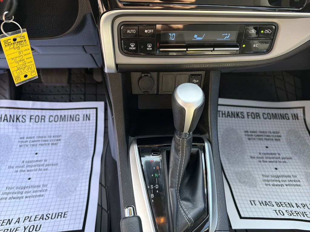 Used 2019 Toyota Corolla LE w/ Carpet Mat Package (TMS) FWD image 22