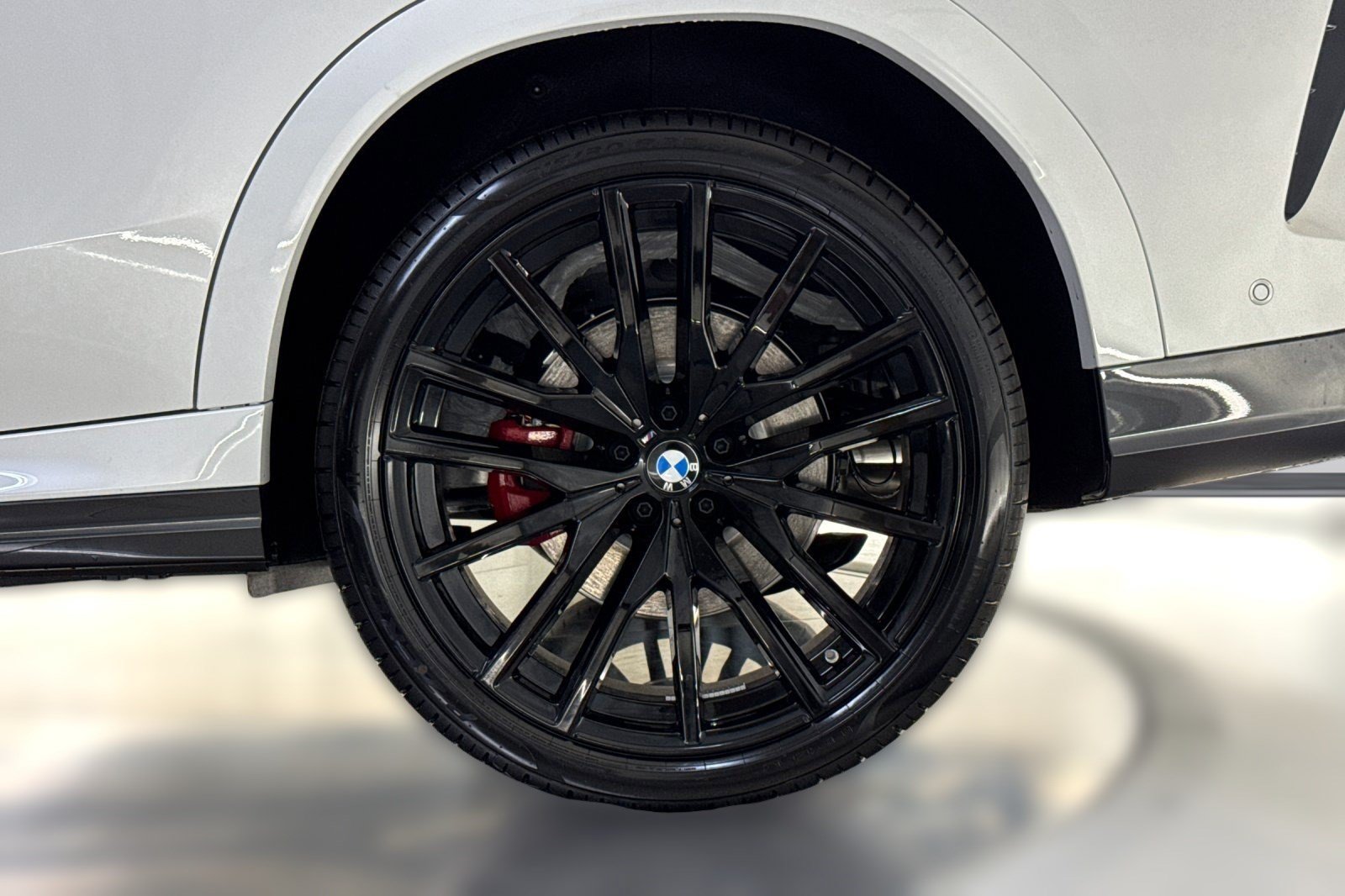 New 2027 BMW X6 xDrive40i w/ Climate Comfort Package AWD/4WD image 11