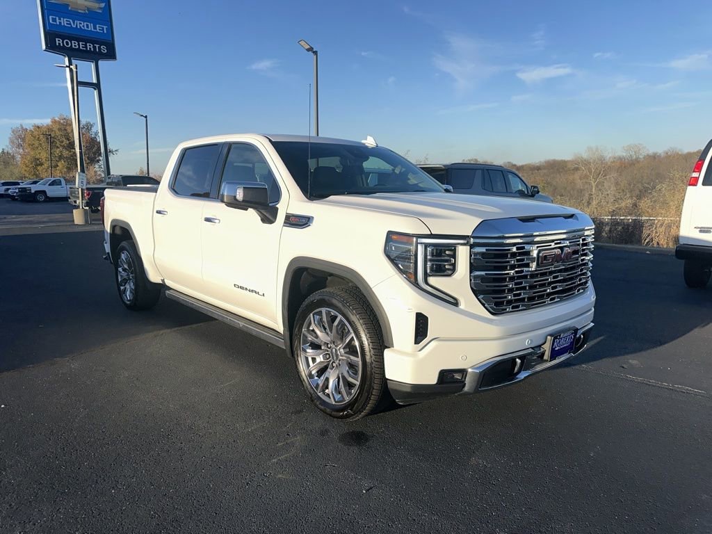 Used 2023 GMC Sierra 1500 Denali w/ Denali Reserve Package image 7