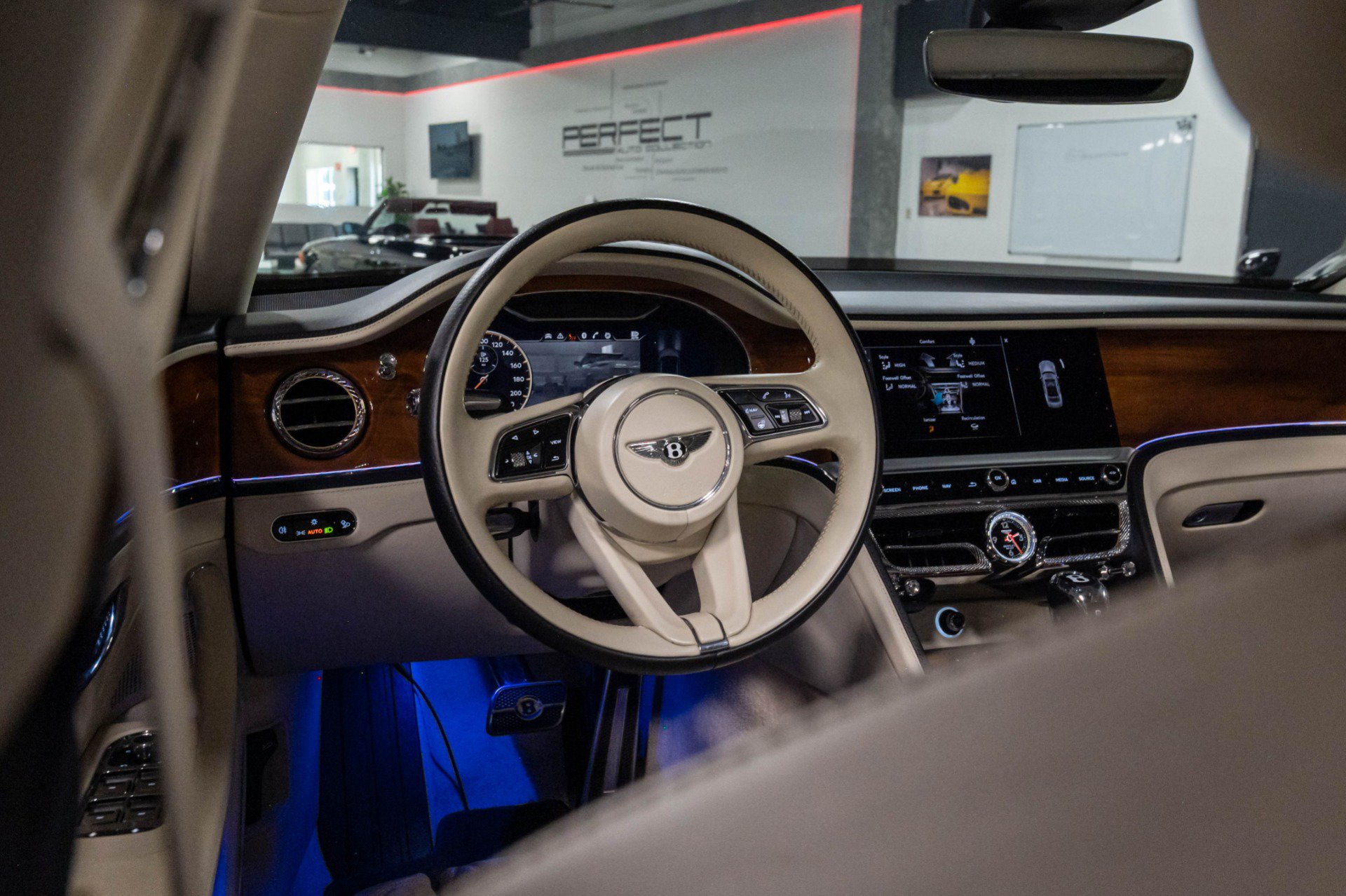 Used 2021 Bentley Flying Spur W12 AWD/4WD image 76