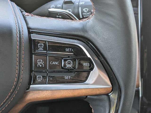 Used 2024 Jeep Grand Cherokee L Summit AWD/4WD image 33