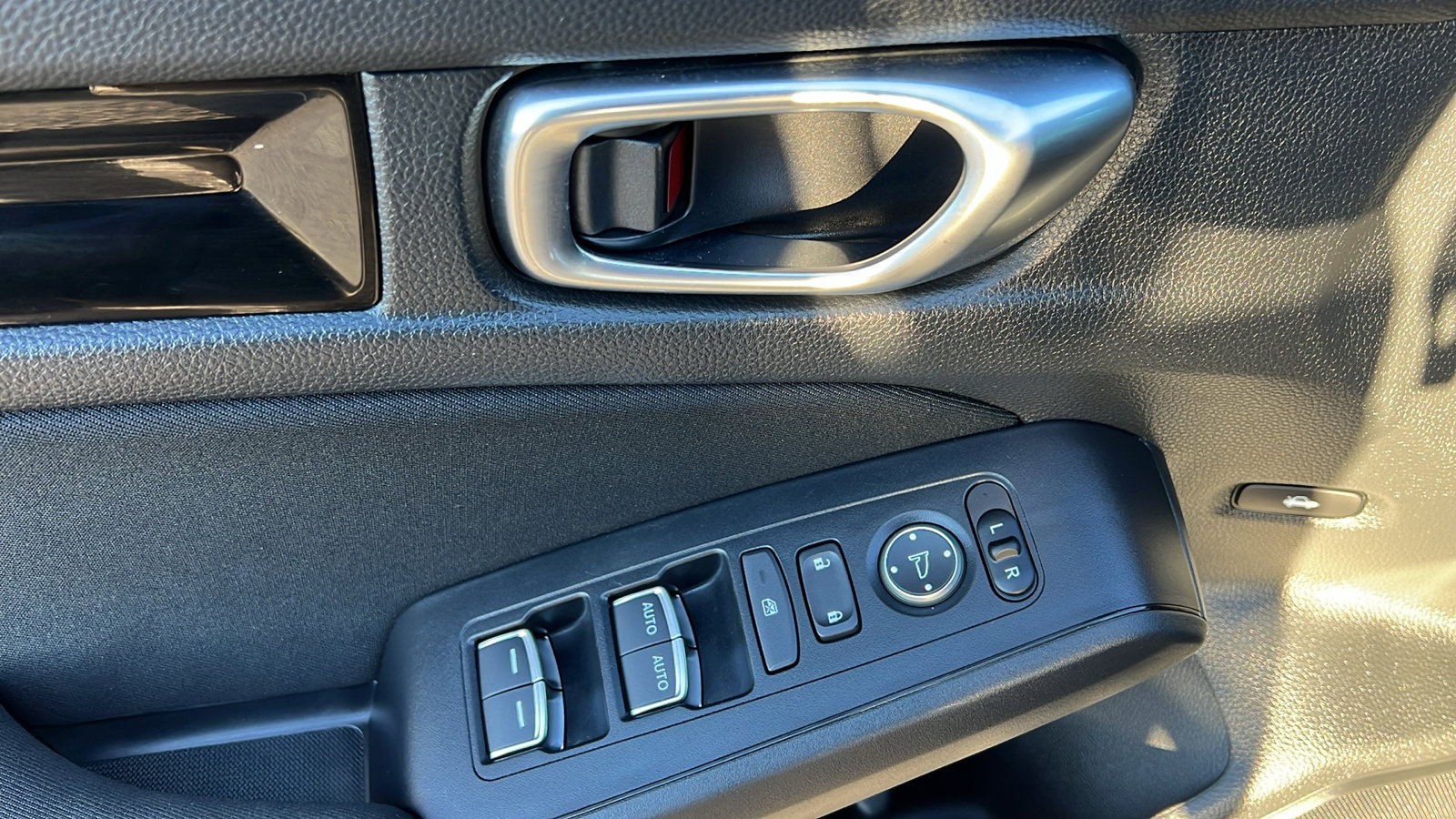 Used 2025 Honda Civic Sport image 16