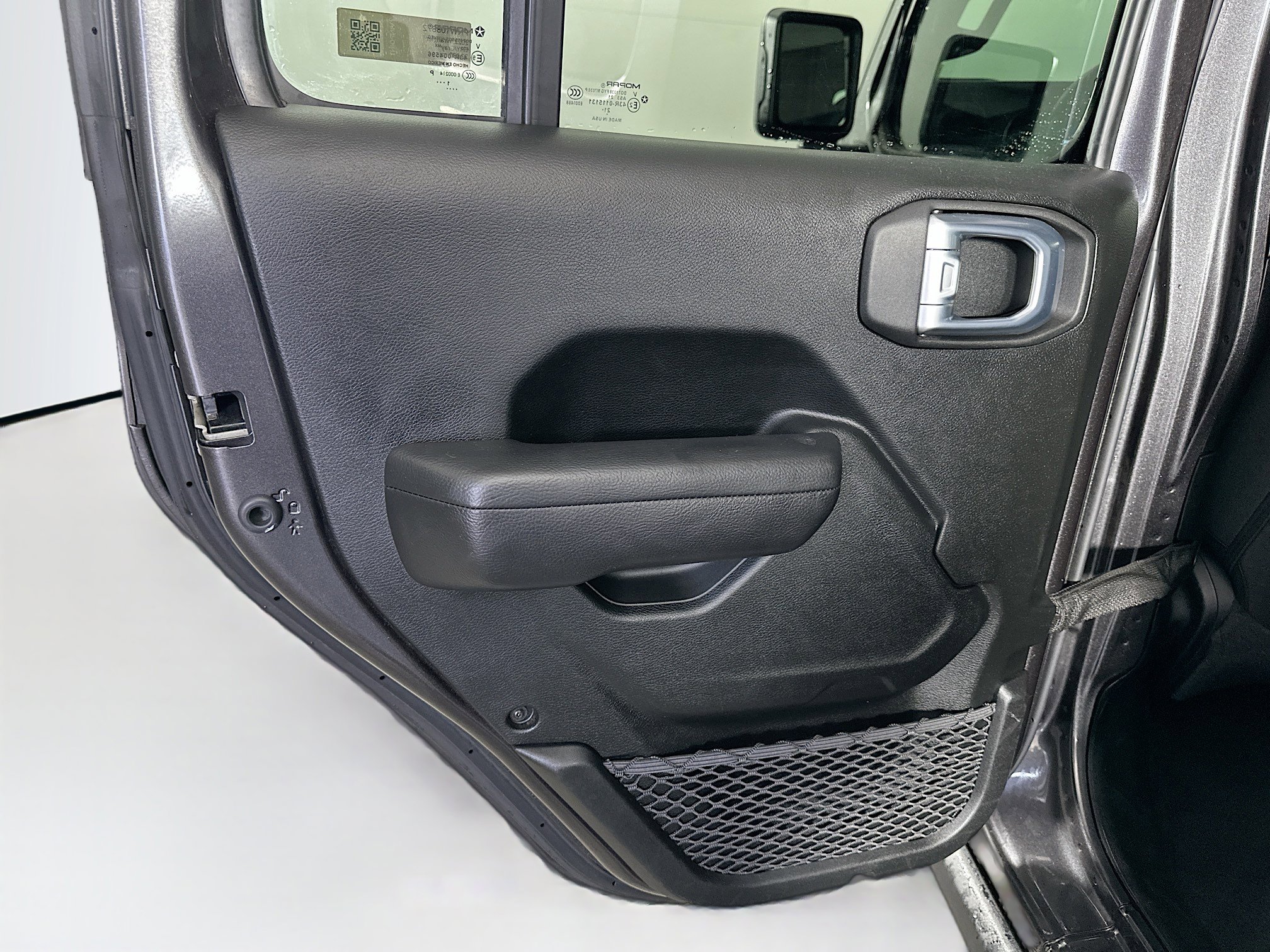 Used 2022 Jeep Wrangler Willys image 24
