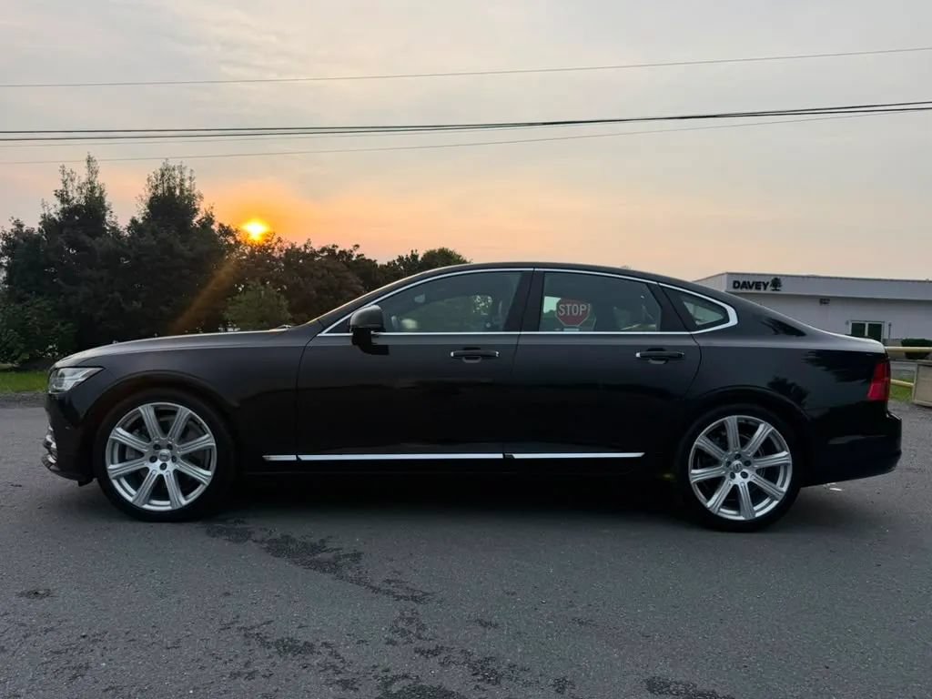 Used 2017 Volvo S90 T6 Inscription w/ Vision Package AWD/4WD image 4