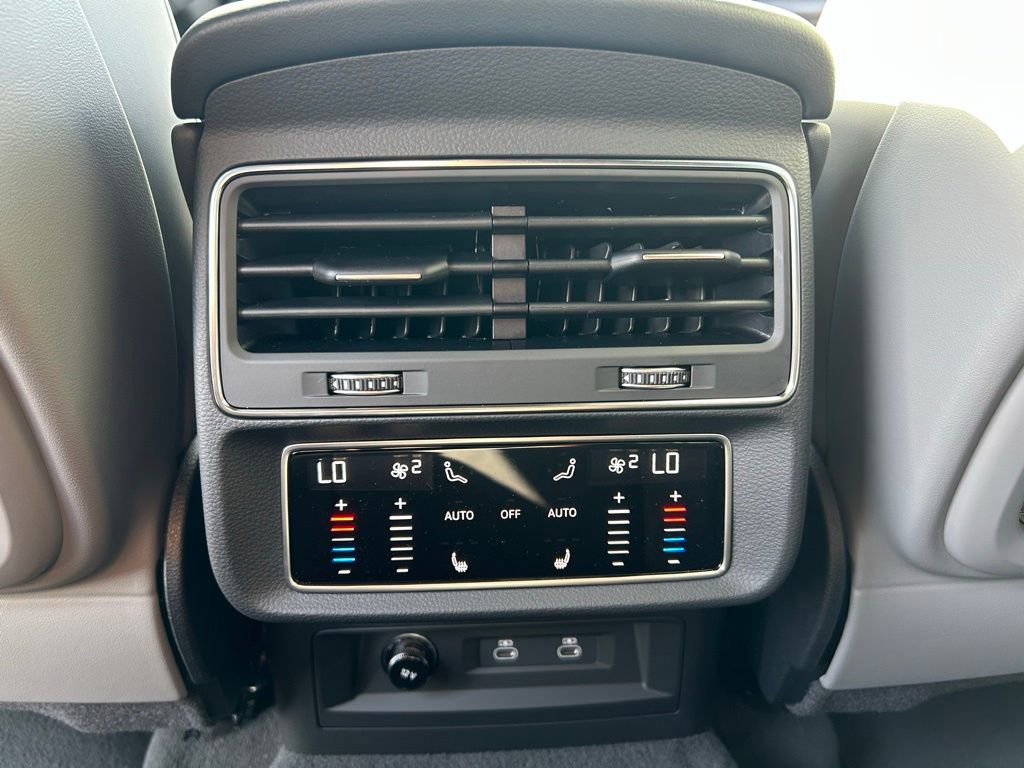 New 2026 Audi SQ8 Prestige image 66