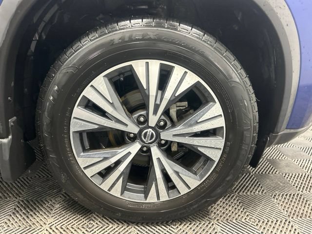 Used 2021 Nissan Rogue SV AWD/4WD image 11