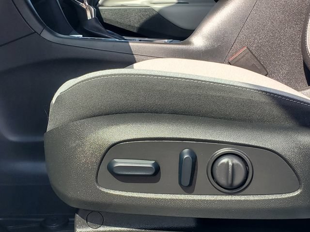 Certified 2024 Chevrolet Equinox LS w/ LS Convenience Package AWD/4WD image 10