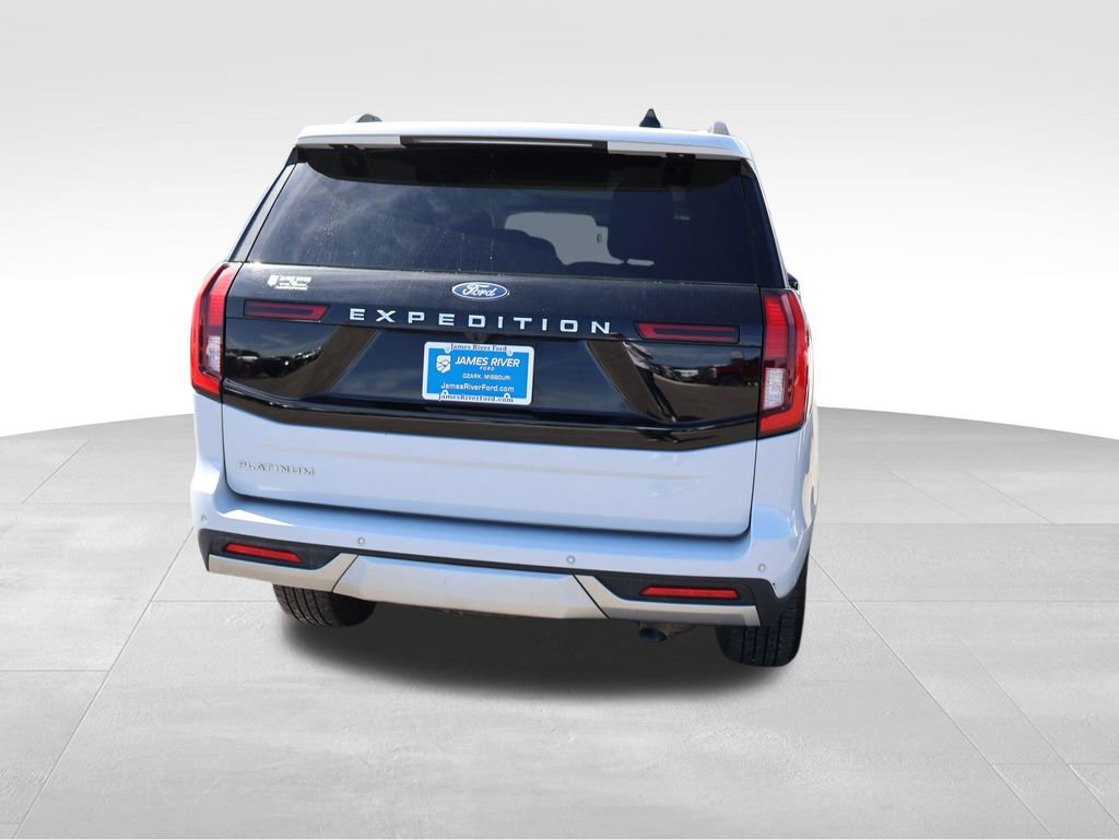 Used 2025 Ford Expedition Platinum AWD/4WD image 16
