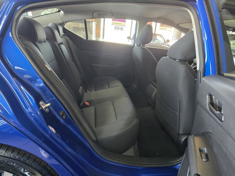 Used 2025 Nissan Altima 2.5 SV FWD image 17