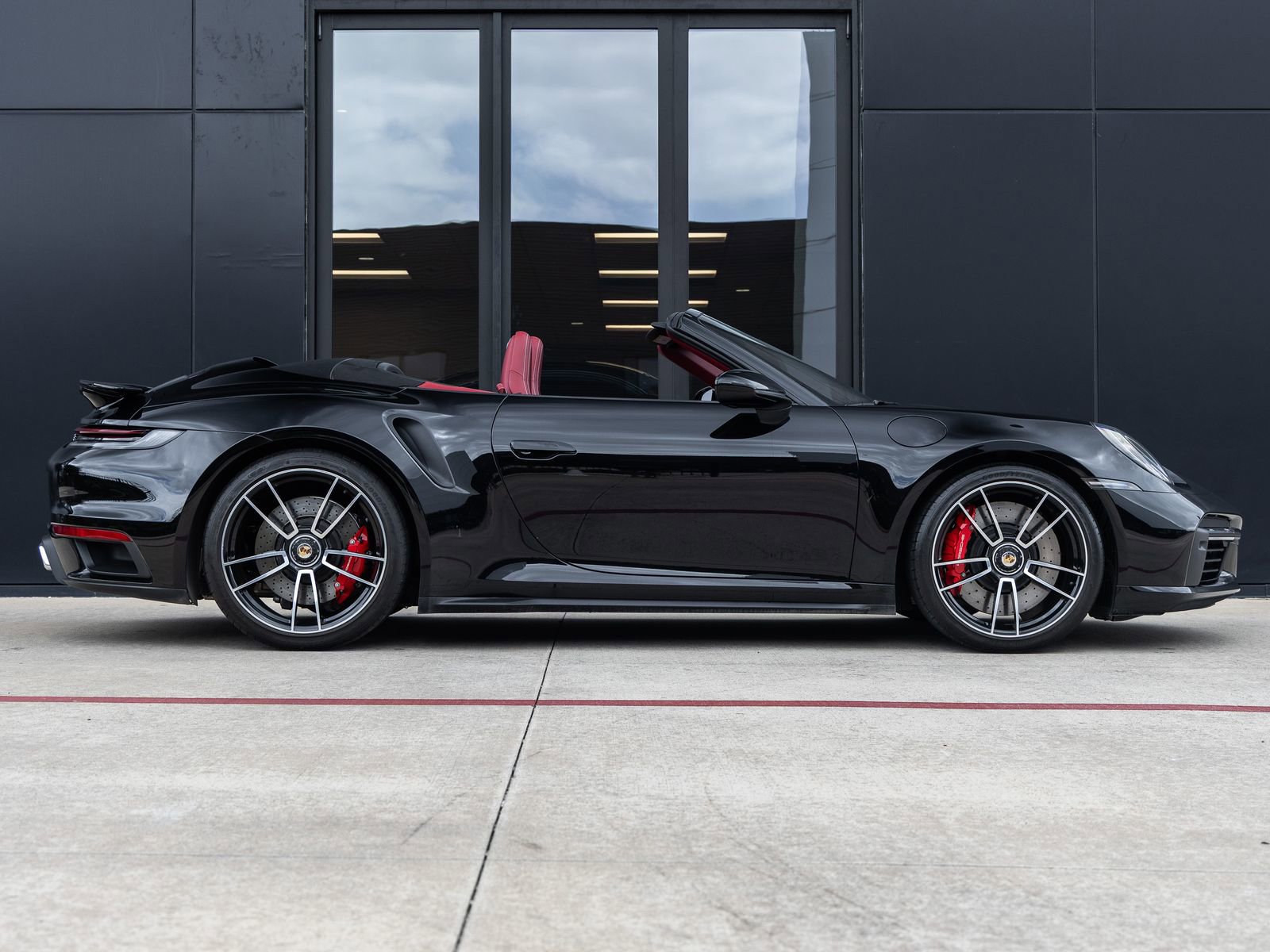 Certified 2022 Porsche 911 Turbo image 13