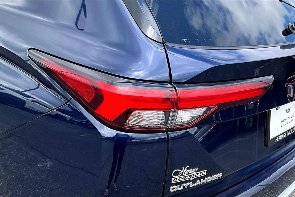 Used 2024 Mitsubishi Outlander SE AWD/4WD image 23