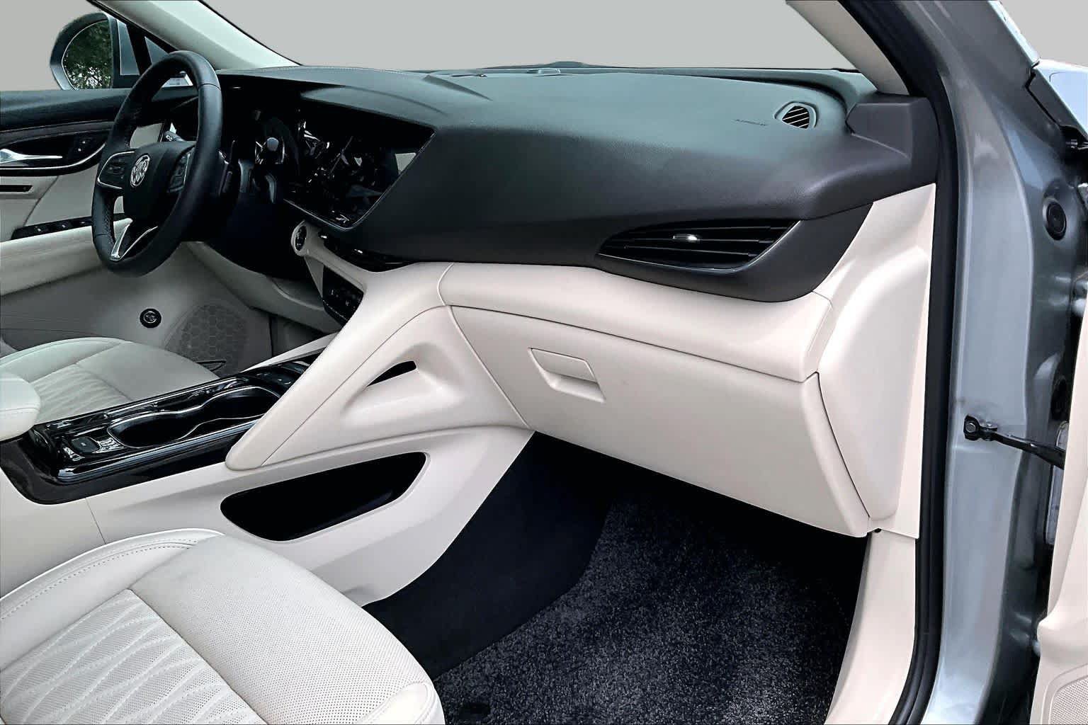 Used 2023 Buick Envision Avenir FWD image 19