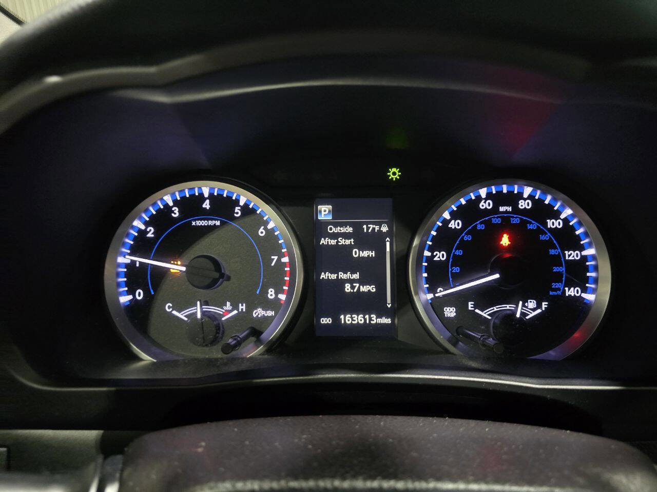 Used 2017 Toyota Highlander LE AWD/4WD image 34