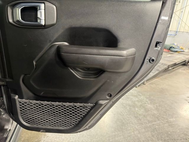 Used 2021 Jeep Wrangler Unlimited Sport image 32