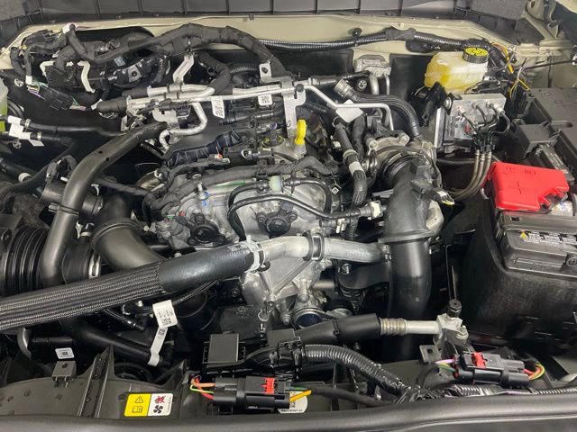 New 2025 Ford Bronco Outer Banks image 9