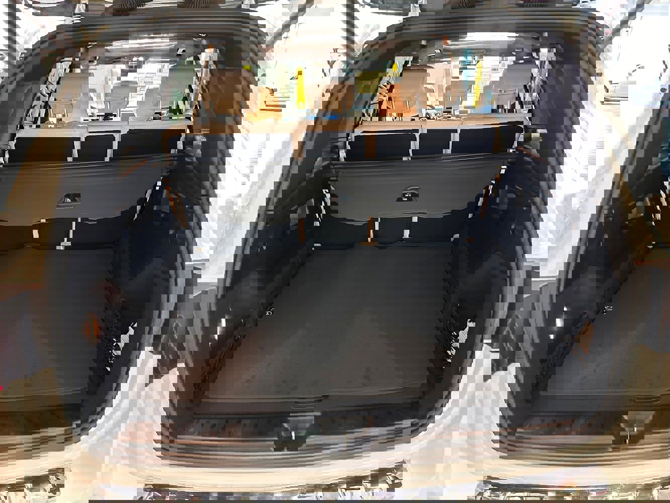 New 2026 Mercedes-Benz GLB 250 4MATIC image 18