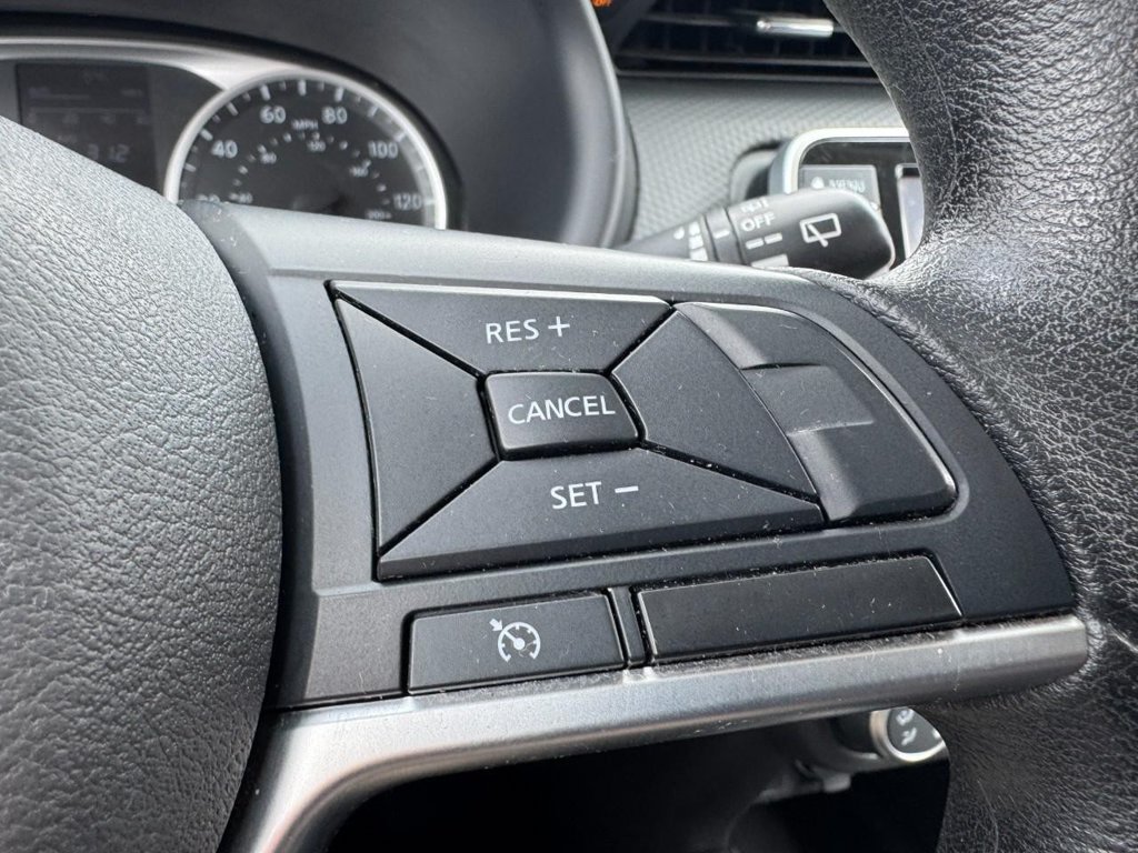Used 2022 Nissan Kicks S FWD image 18