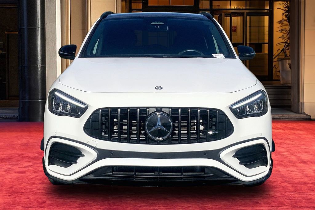 Used 2024 Mercedes-Benz GLA 35 AMG 4MATIC image 3