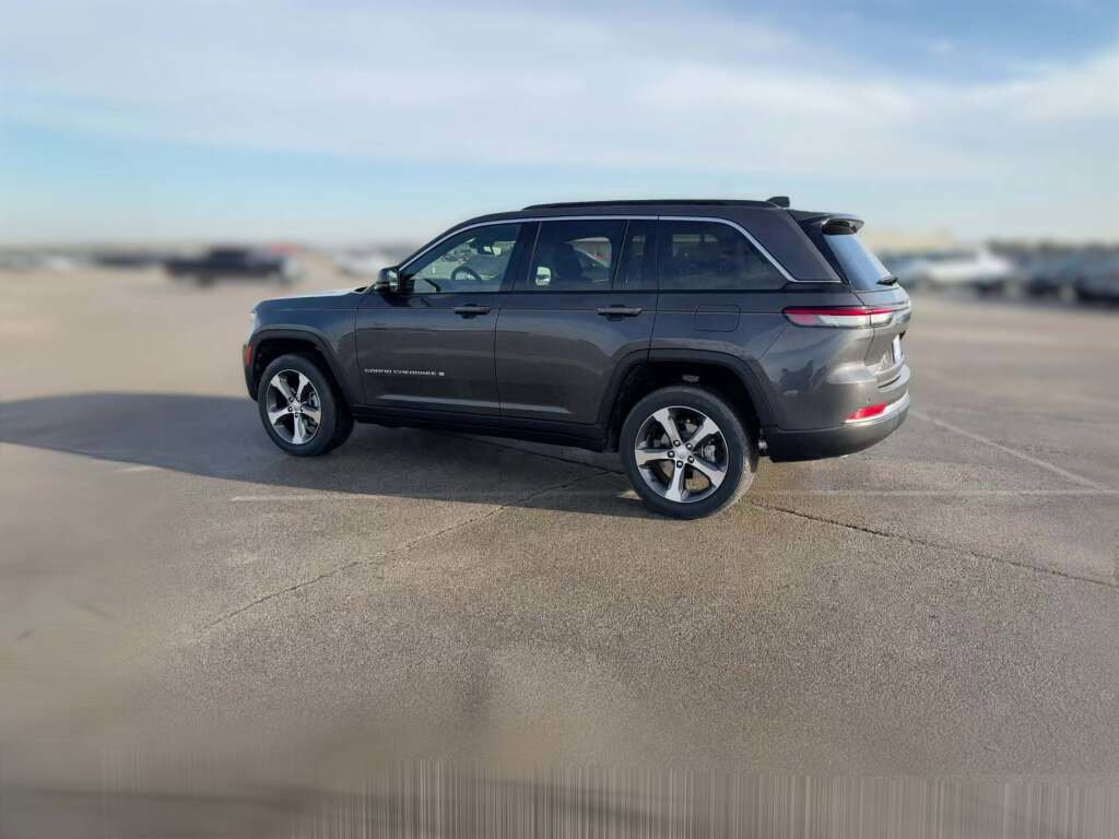 New 2026 Jeep Grand Cherokee Limited image 7