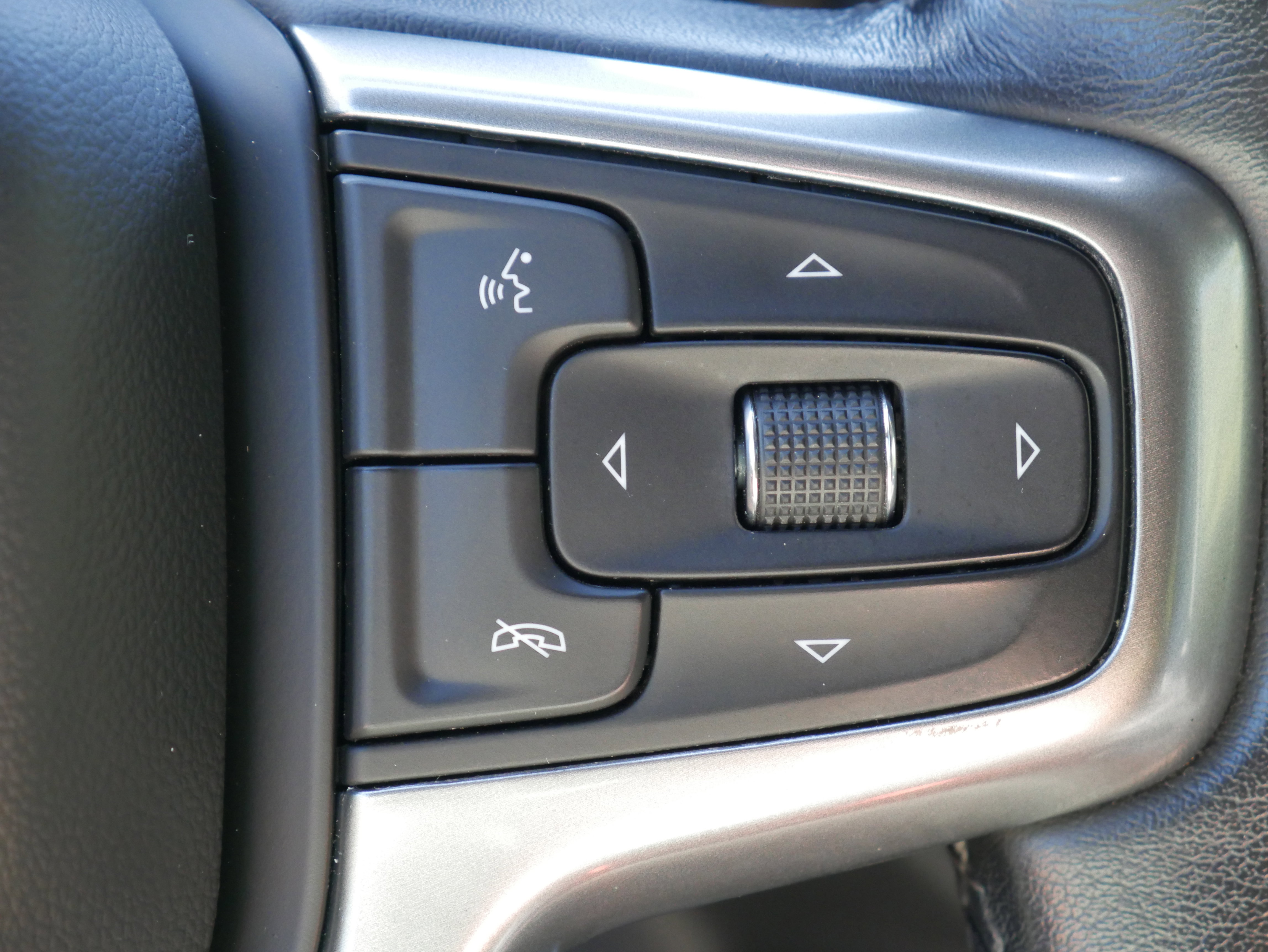 Certified 2021 Chevrolet Silverado 1500 LT Trail Boss w/ Convenience Package II image 22