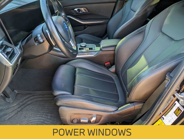 Used 2023 BMW 330e w/ Driving Assistance Package image 15