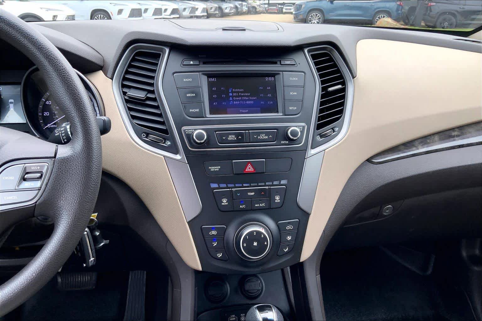 Used 2017 Hyundai Santa Fe Sport w/ Cargo Package AWD/4WD image 7