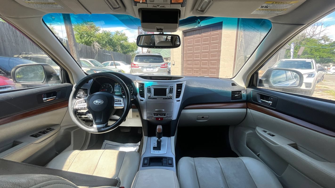 Used 2013 Subaru Outback 2.5i Limited AWD/4WD image 17
