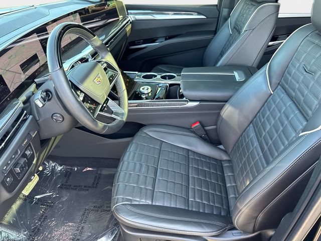 Used 2025 Cadillac Escalade V w/ LPO, ONYX Package AWD/4WD image 22