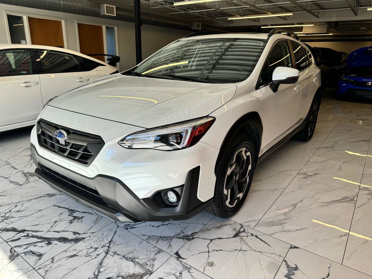 Used 2021 Subaru Crosstrek 2.5i Limited w/ Moonroof Package 2 AWD/4WD image 3