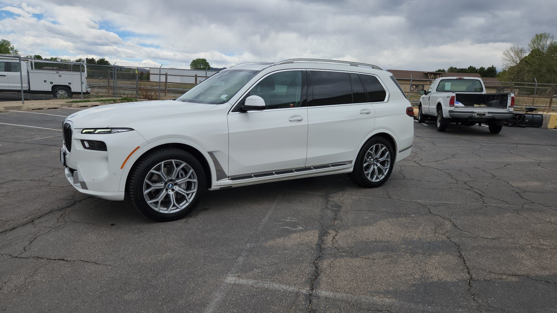 Used 2025 BMW X7 xDrive40i AWD/4WD image 4