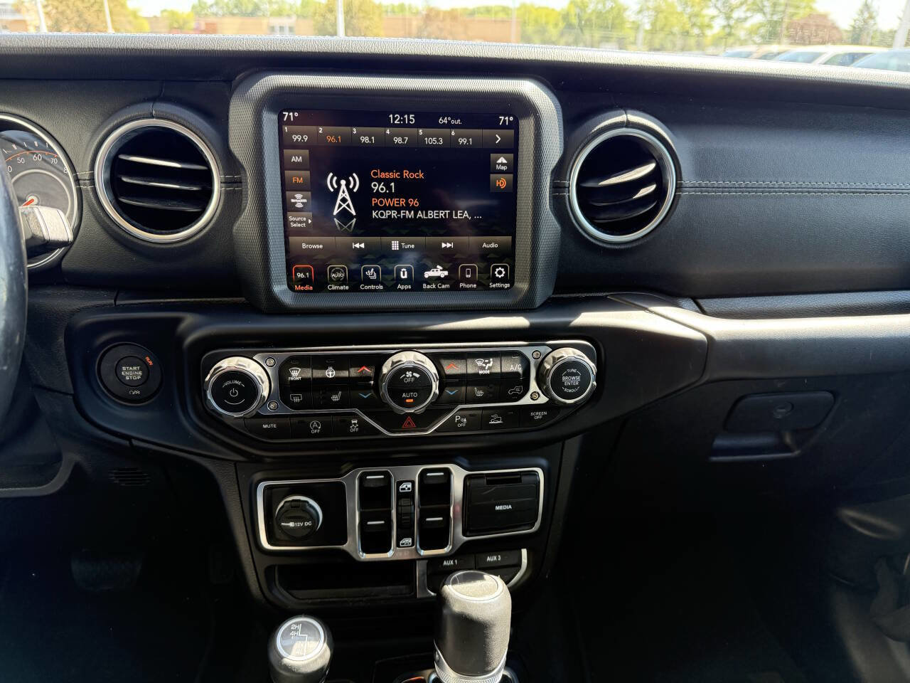 Used 2020 Jeep Gladiator Overland w/ Uconnect 4C Nav & Sound Group image 8