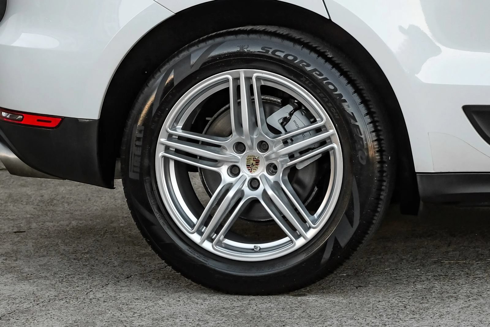 Used 2017 Porsche Macan S AWD/4WD image 56