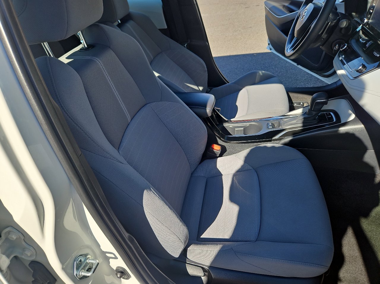 Used 2021 Toyota Corolla SE image 15