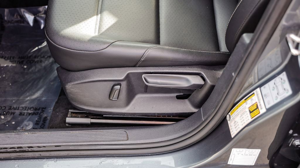 Used 2021 Volkswagen Golf 4-Door image 23