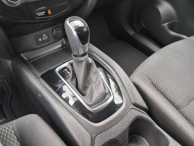 Used 2019 Nissan Rogue Sport S image 21