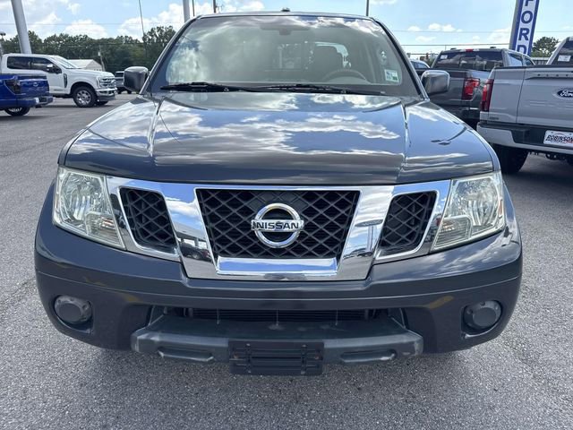 Used 2015 Nissan Frontier SV RWD image 2