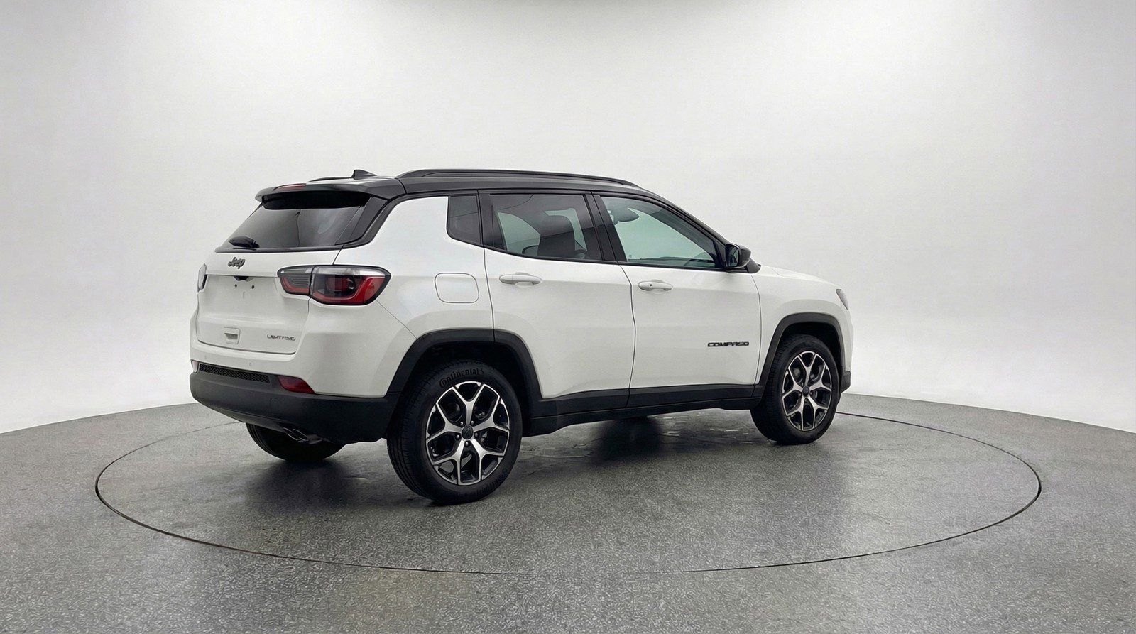 Used 2025 Jeep Compass Limited image 9