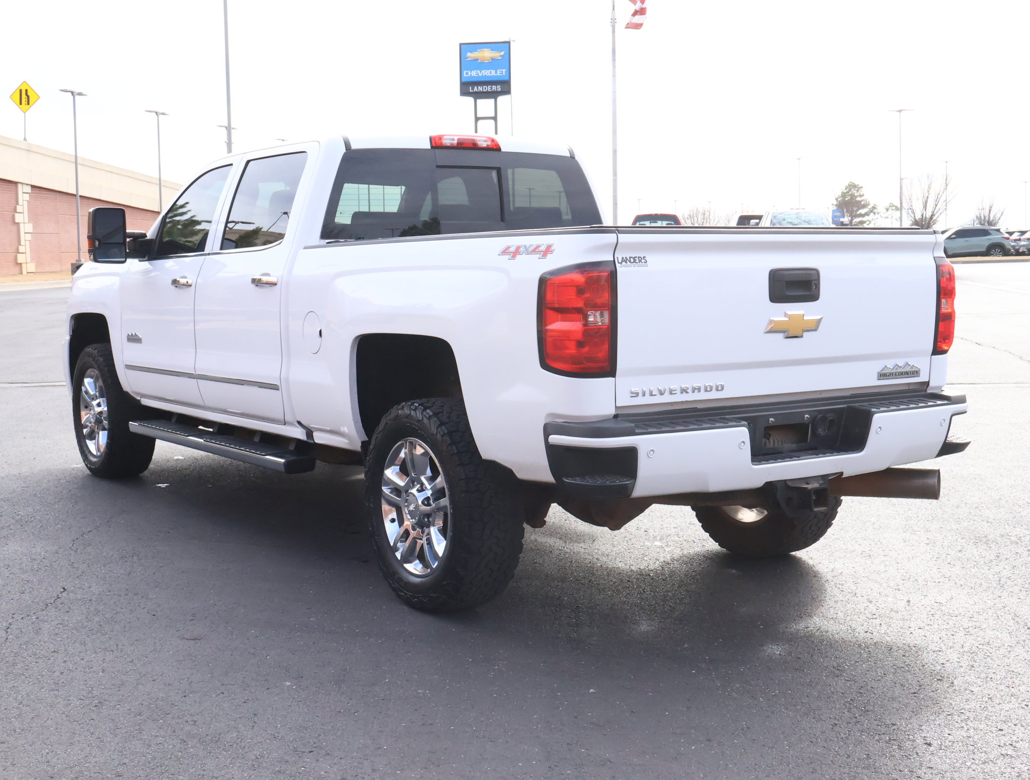 Used 2016 Chevrolet Silverado 2500 High Country w/ Duramax Plus Package image 6