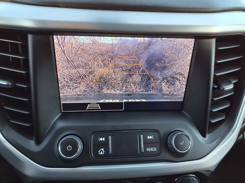 Used 2023 GMC Acadia SLE w/ Driver Convenience Package image 5