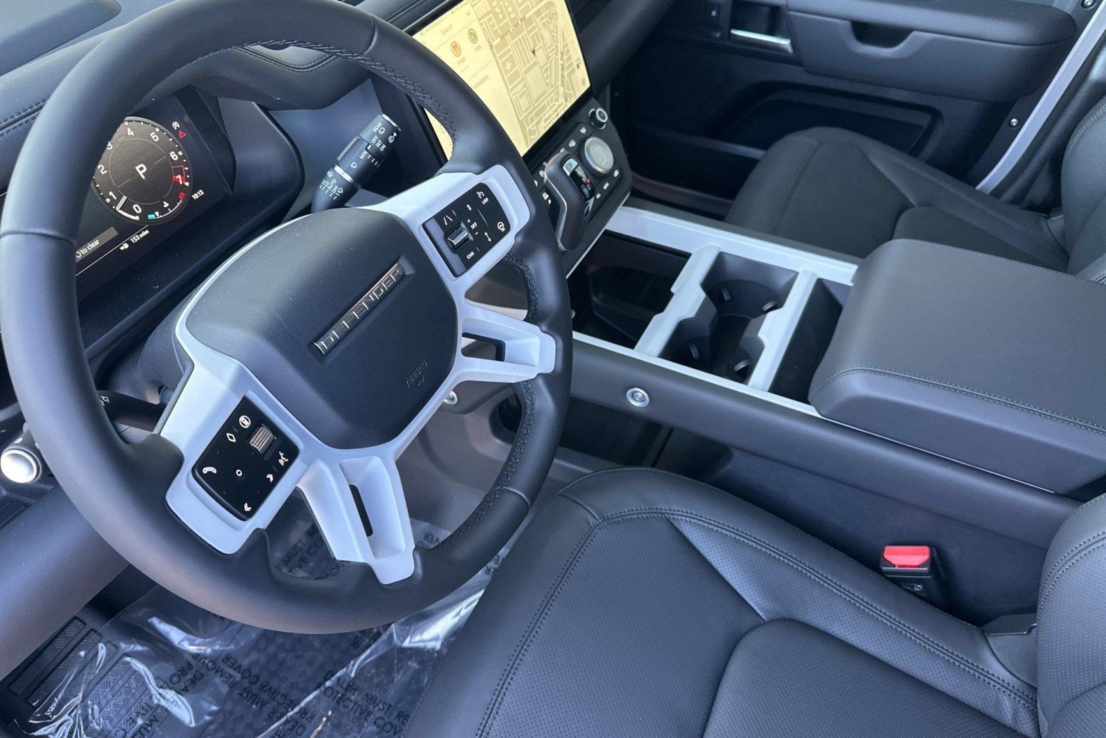 New 2026 Land Rover Defender 130 X-Dynamic SE AWD/4WD image 4