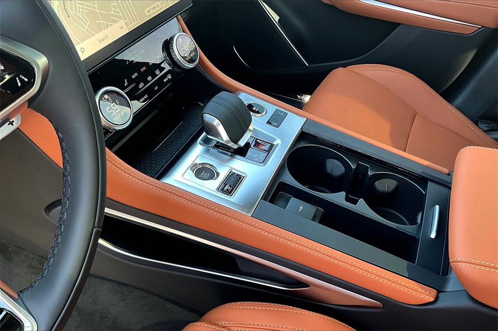 New 2026 Jaguar F-PACE R-Dynamic S image 8