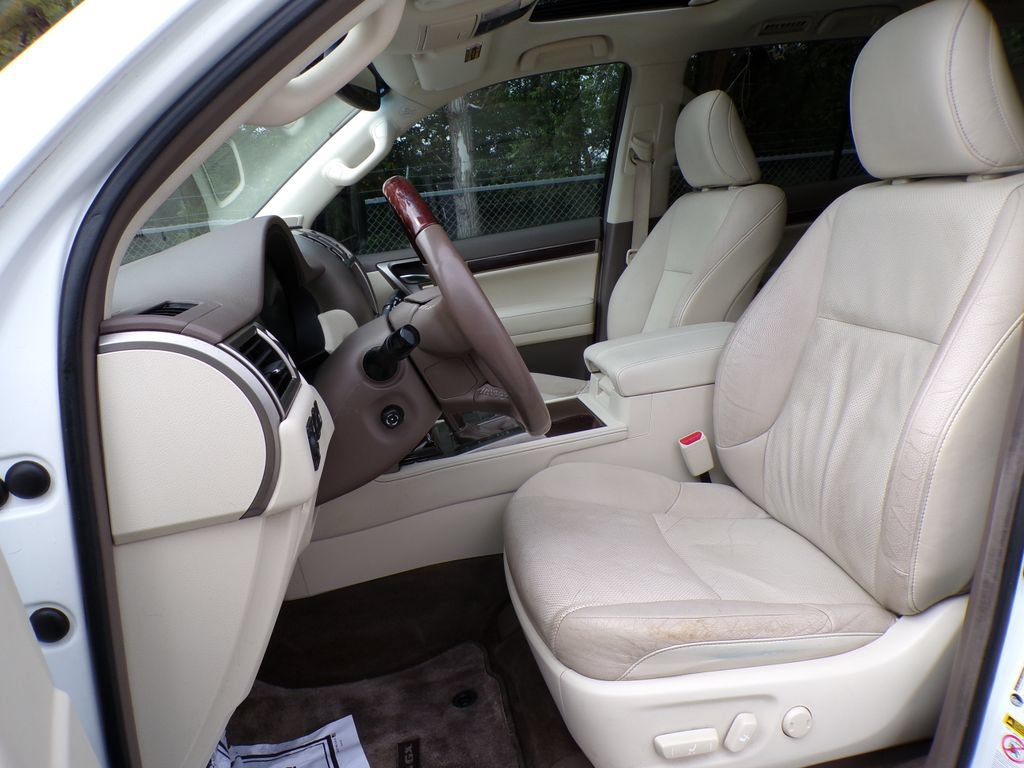 Used 2014 Lexus GX 460 w/ Premium Package AWD/4WD image 13