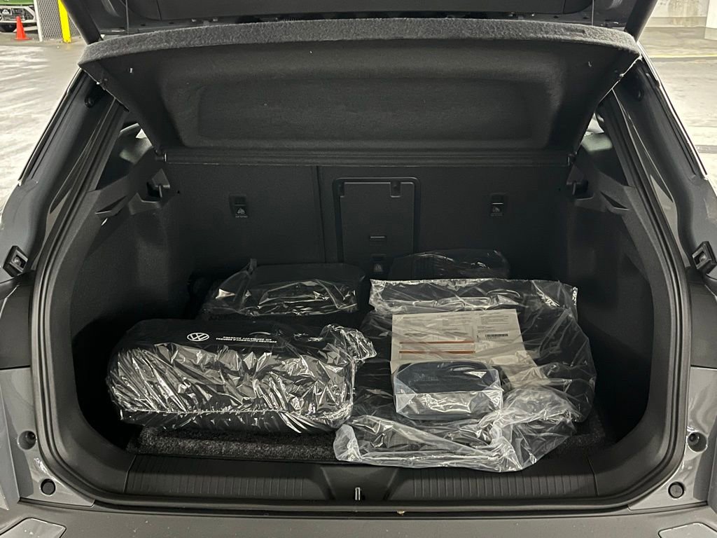 New 2025 Volkswagen ID.4 Pro S image 37