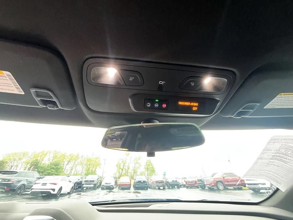 Used 2022 Chevrolet Camaro SS RWD image 29