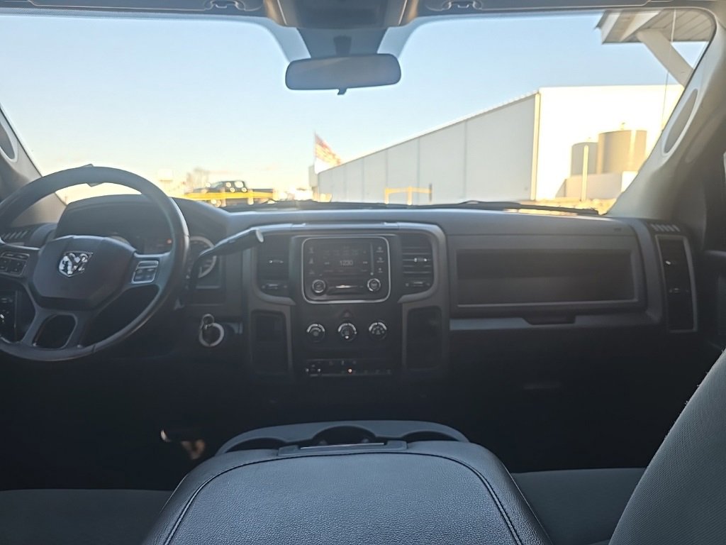 Used 2018 RAM 2500 Tradesman w/ Chrome Appearance Group image 21