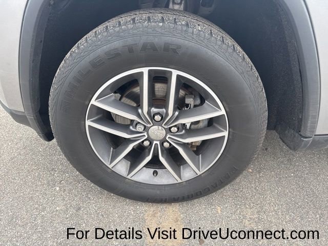 Used 2018 Jeep Grand Cherokee Laredo AWD/4WD image 27