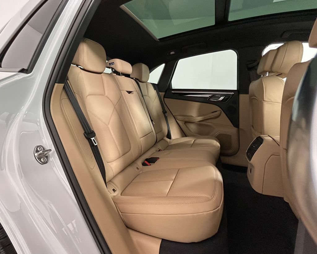 New 2026 Porsche Macan AWD/4WD image 26