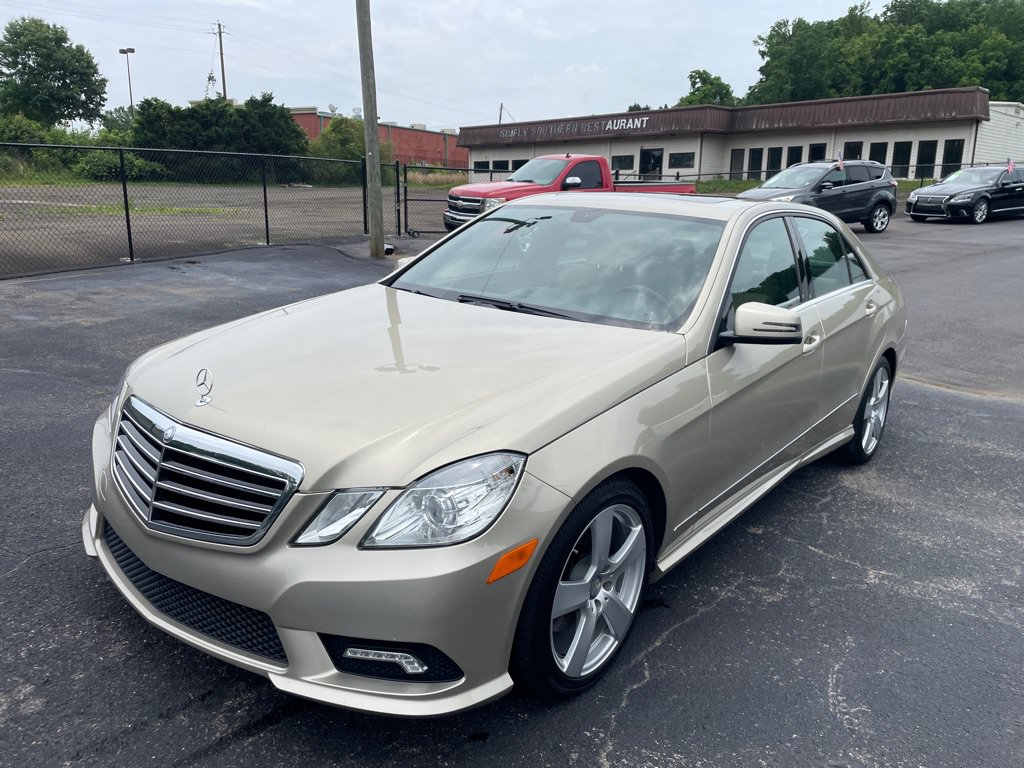 Used 2011 Mercedes-Benz E 350 Sedan image 2